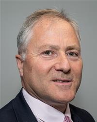 Profile image for Councillor Robert Bailey